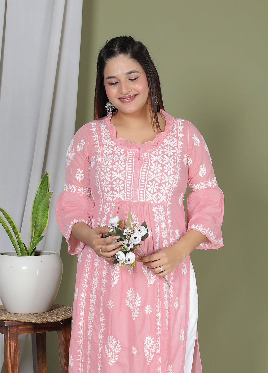 Raasha Mul Cotton Chikankari Nyra Kurti
