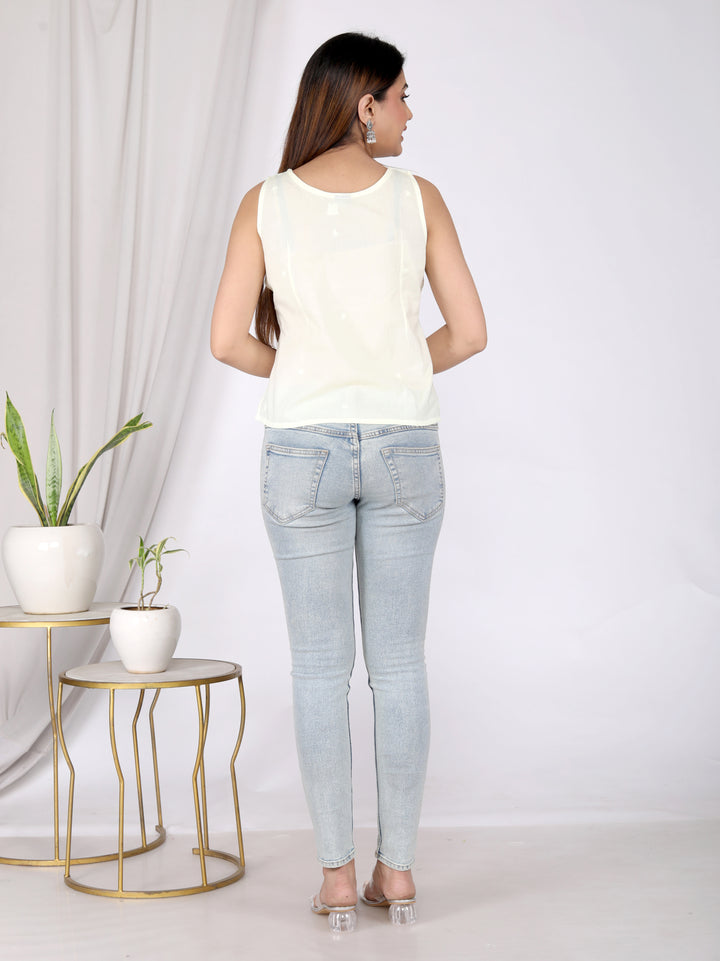 Aava Cotton Chikankari Crop Top