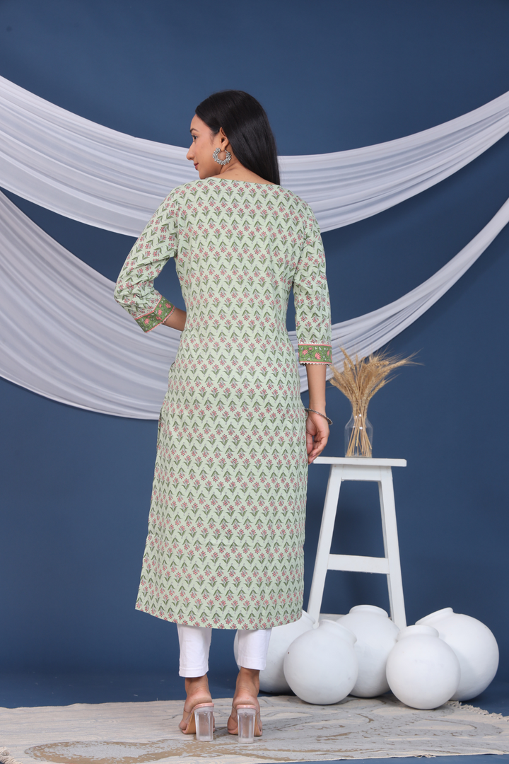 AMI COTTON PRINTED LONG KURTI