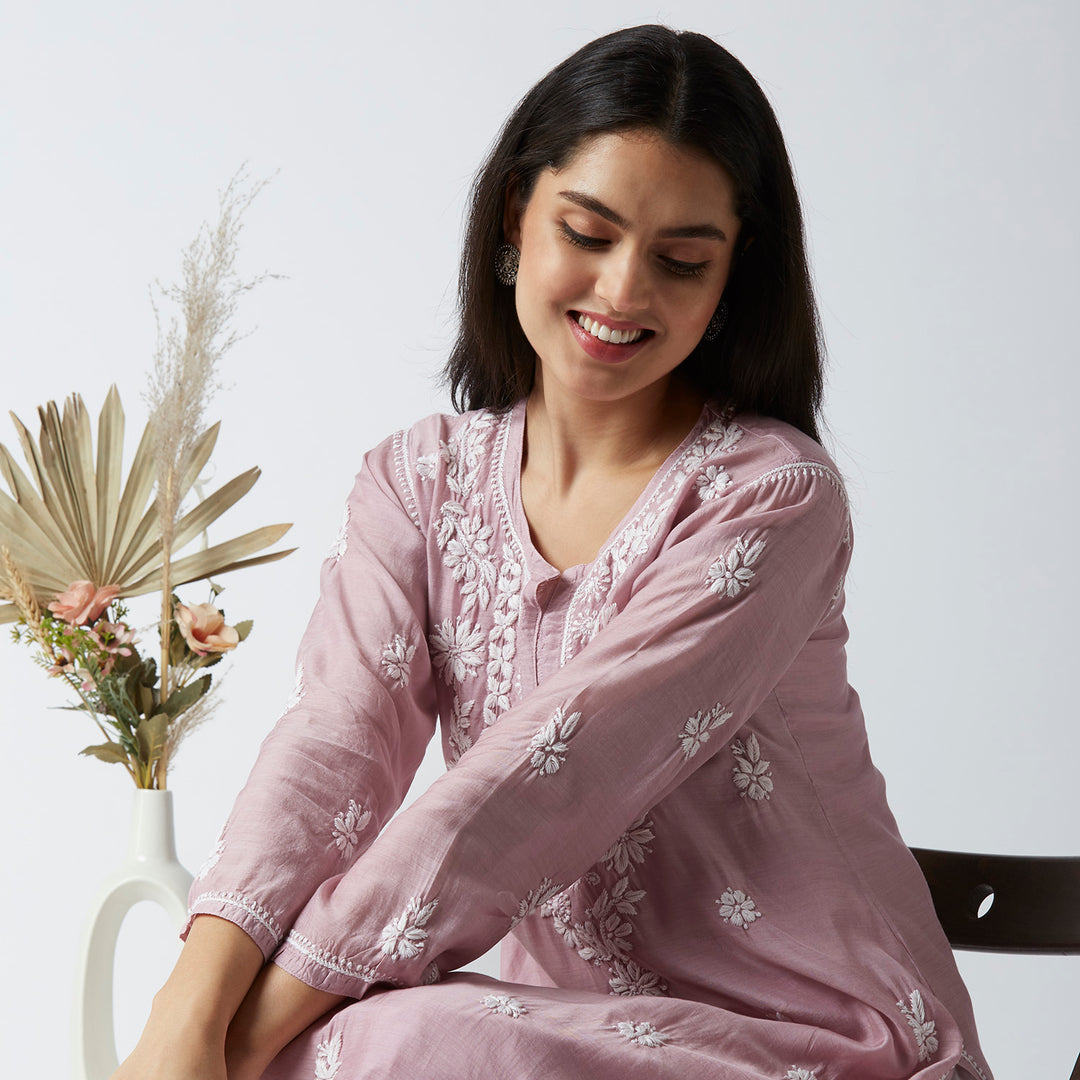 NAUSHEEN MUSLIN CHIKANKARI LONG KURTI