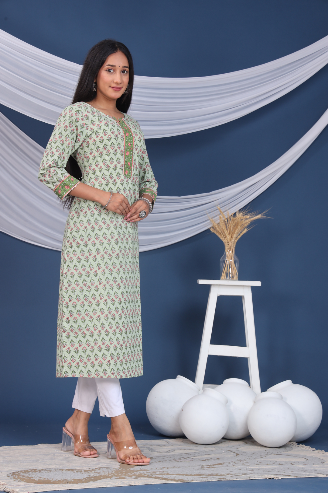 AMI COTTON PRINTED LONG KURTI