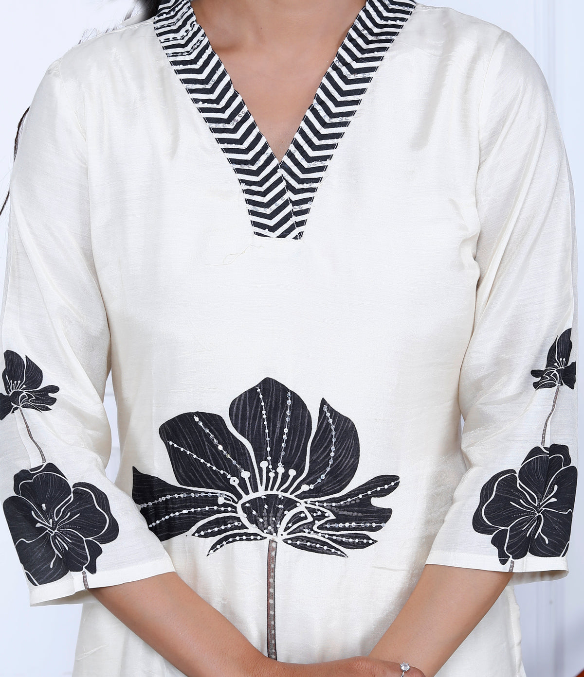 Rhea Muslin Printed Suit With Dupatta
