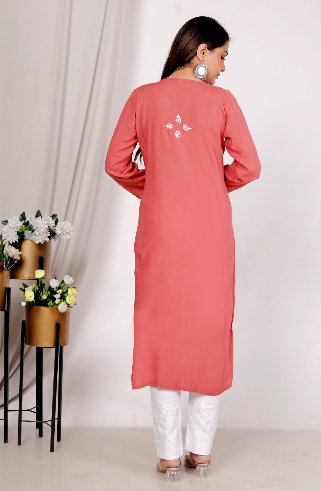 ANAHITA MODAL CHIKANKARI LONG KURTI