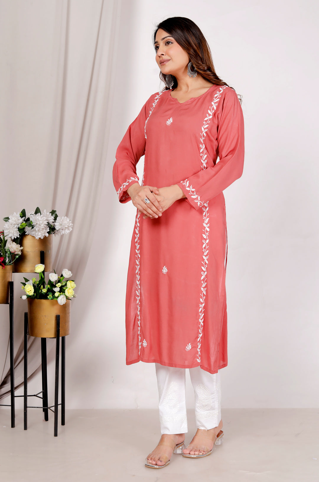 ANAHITA MODAL CHIKANKARI LONG KURTI