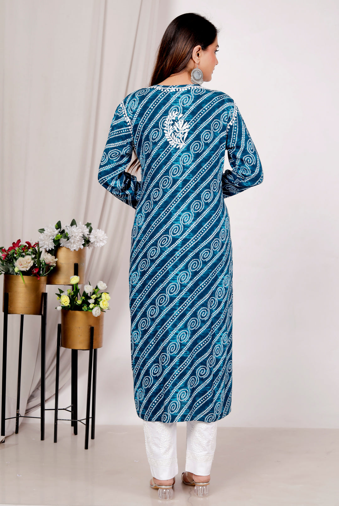 Ariana RAYON CHIKANKARI CHUNRI PRINT LONG KURTI