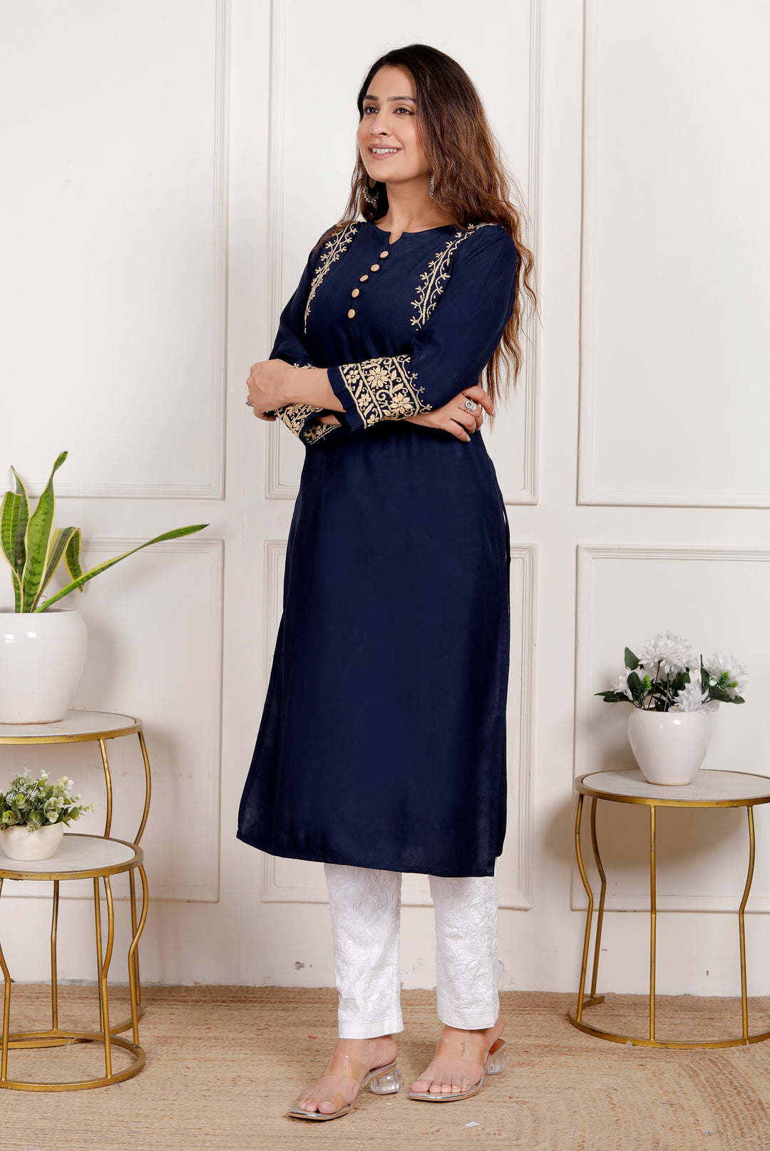 Mahnoor Cotton Chikankari Long kurti