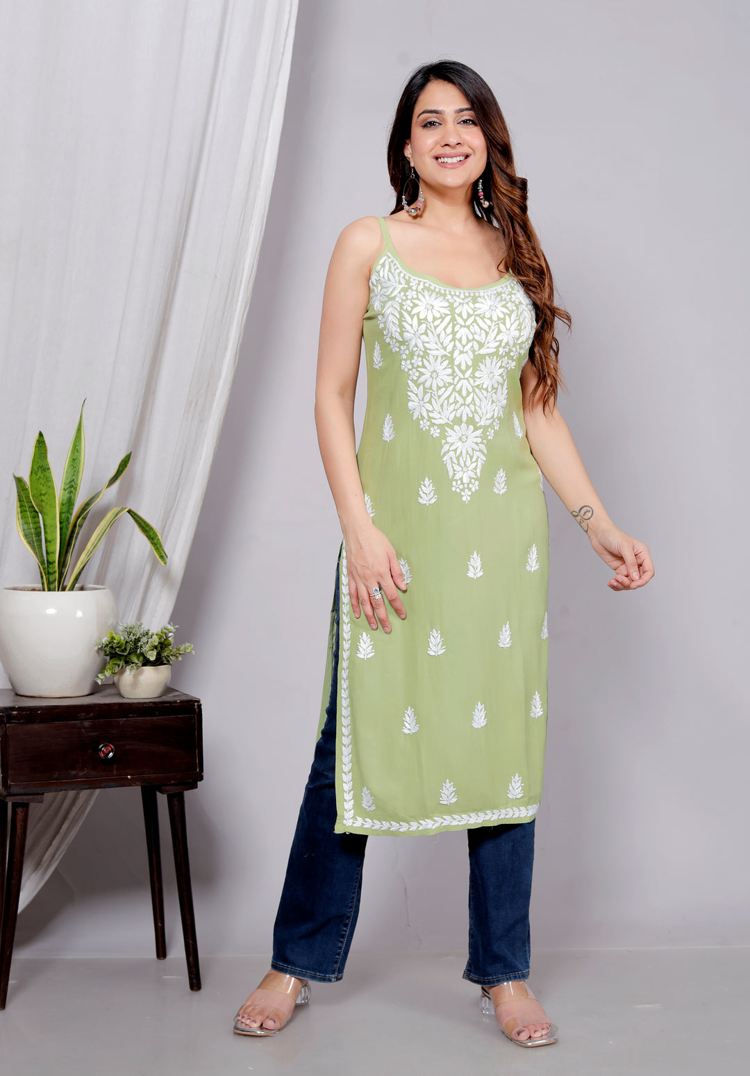 Fariba Chikankari Spaghetti Long Kurti