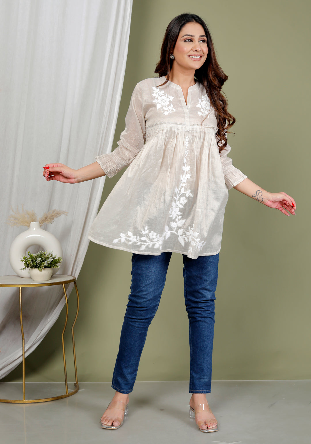 FORUM TISSUE CHIKANKARI SHORT TOP