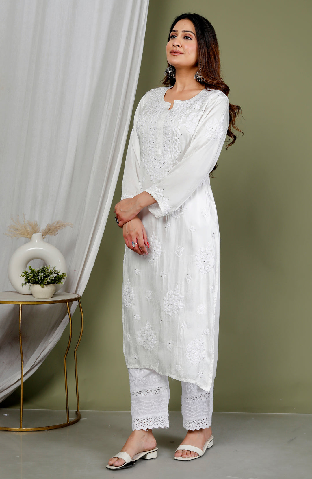 Shabana White Muslin Chikankari Long Kurti