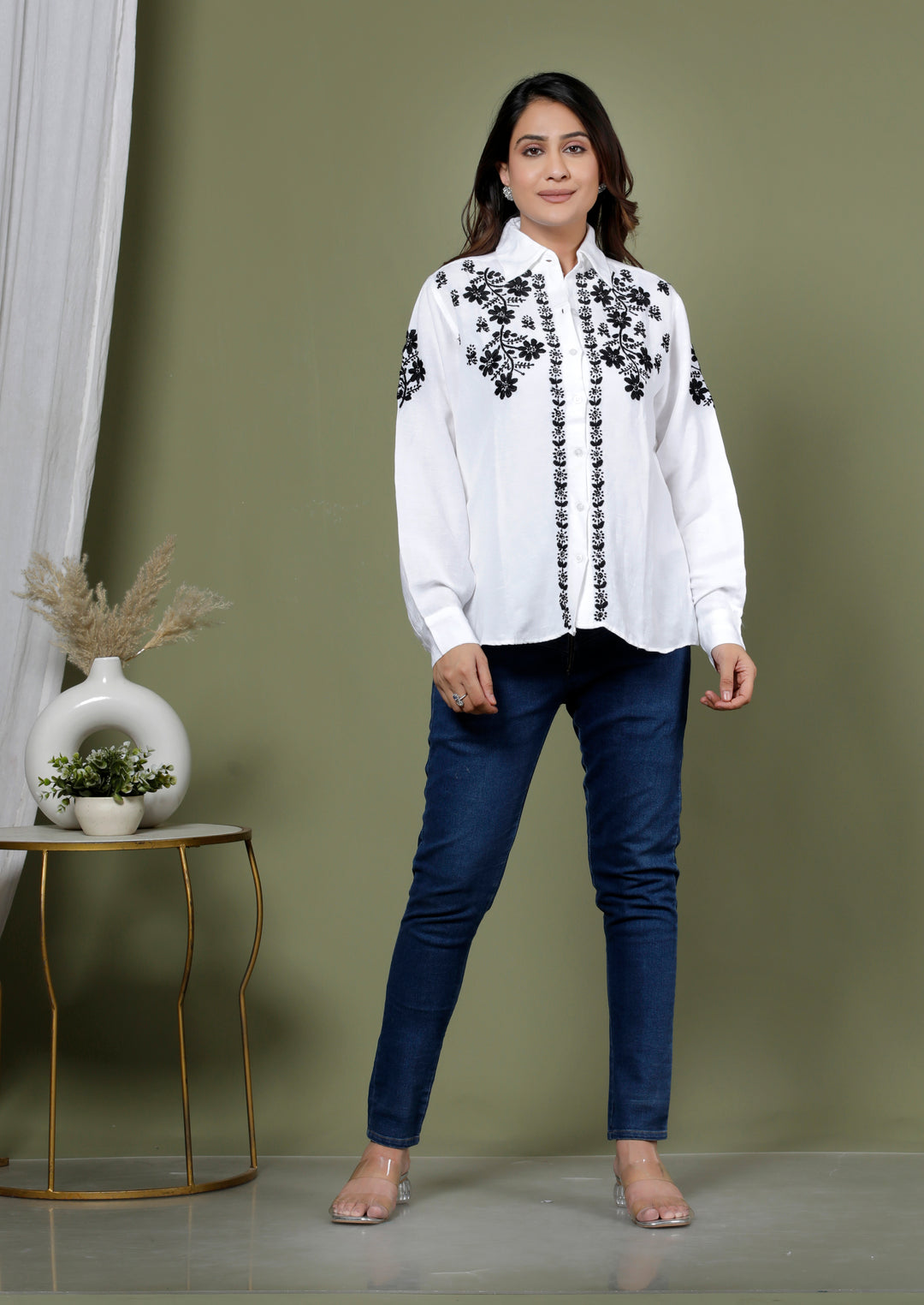 AAVYA LINEN CHIKANKARI SHIRT