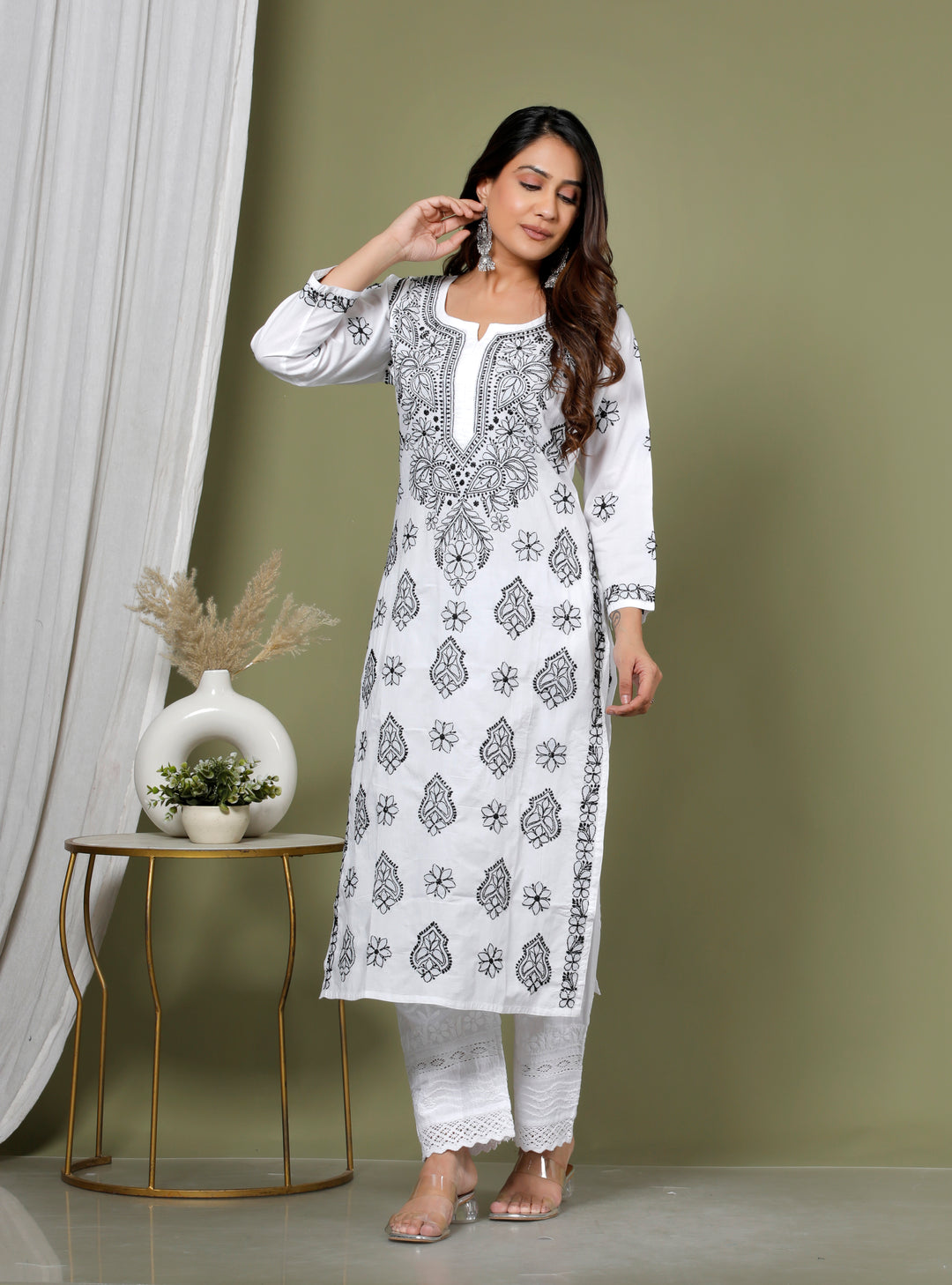 TAVISHA COTTON CHIKANKARI LONG KURTI