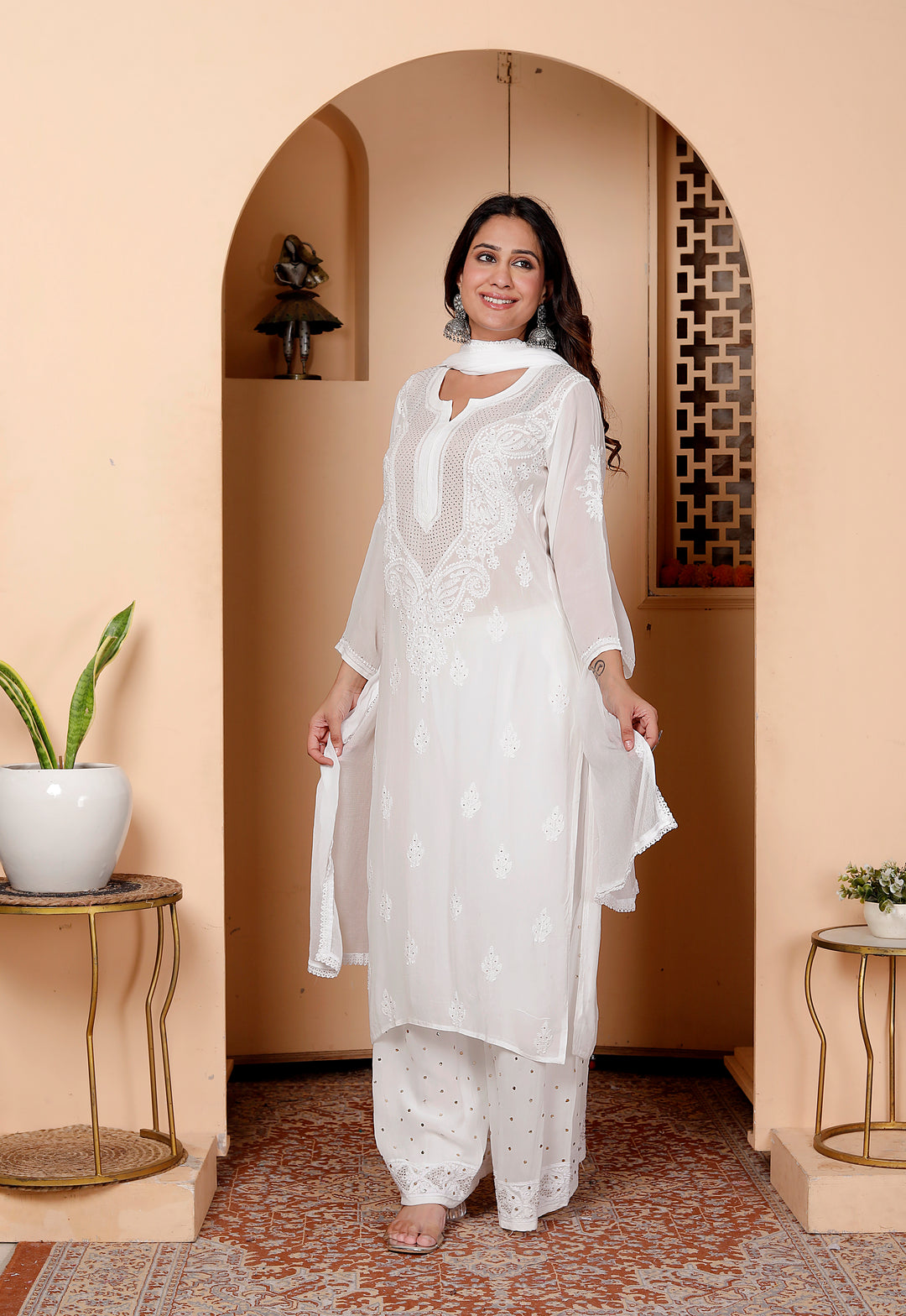 Zarina Viscose Chikankari Long Kurti with Mukaish