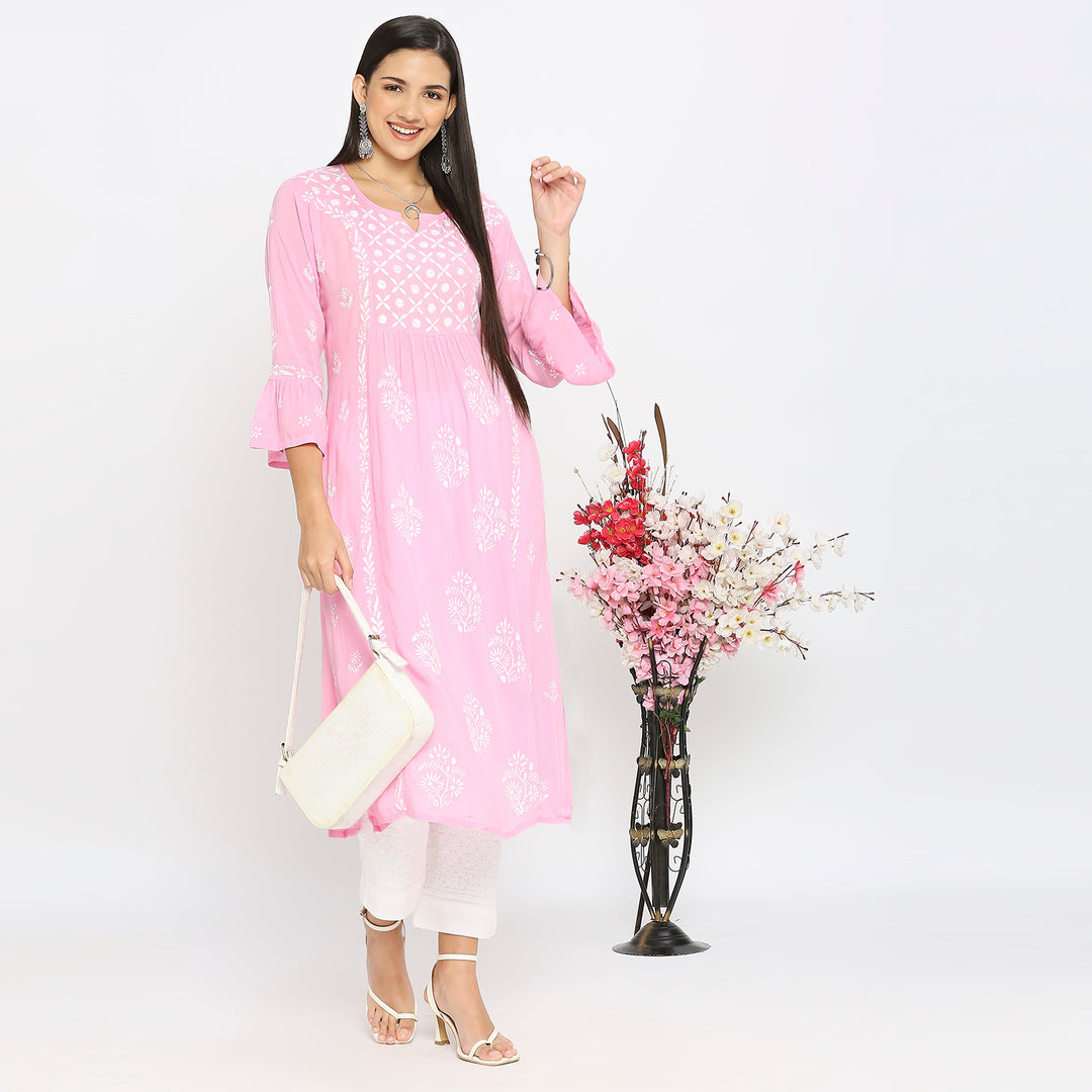 Siya modal chikankari kurti