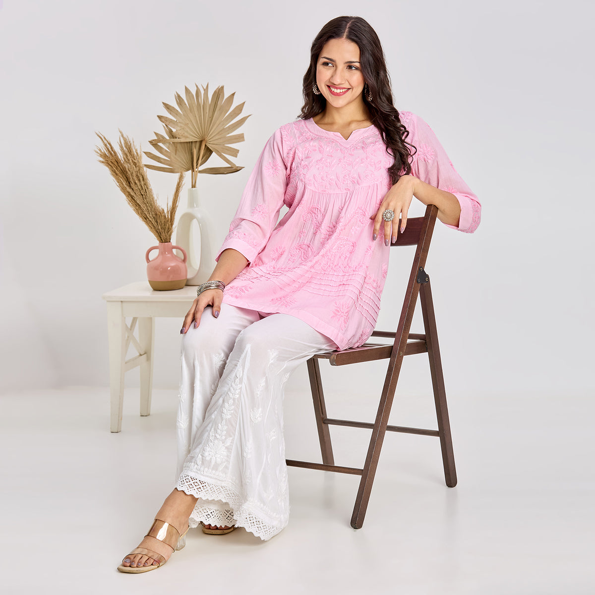 JUGNI COTTON CHIKANKARI SHORT TOP