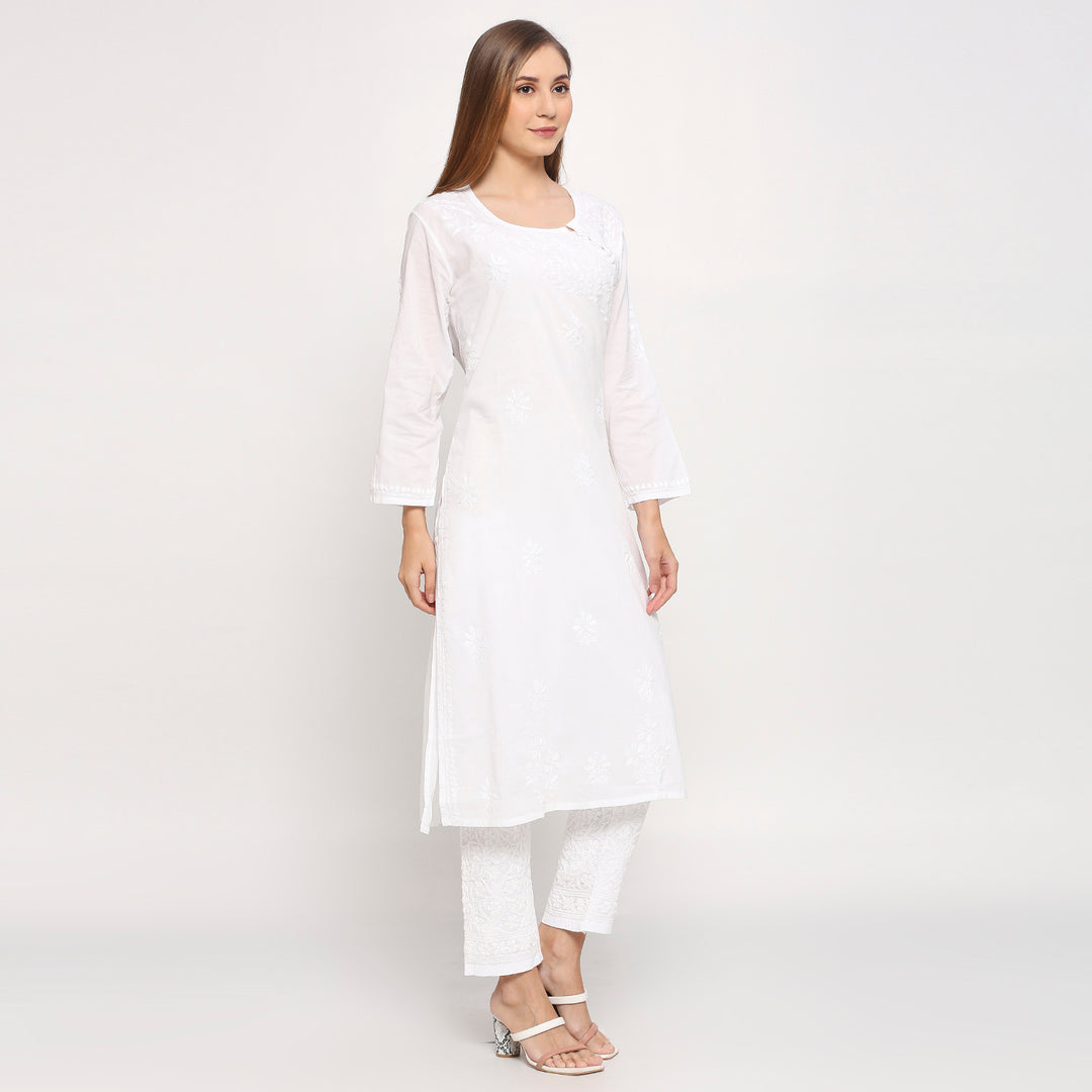 SAMAIRA CHIKANKARI COTTON KURTI