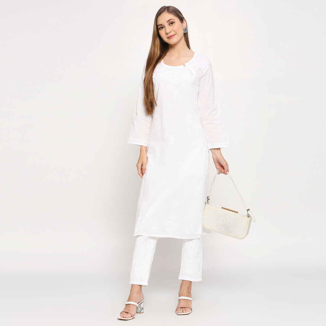 SAMAIRA CHIKANKARI COTTON KURTI