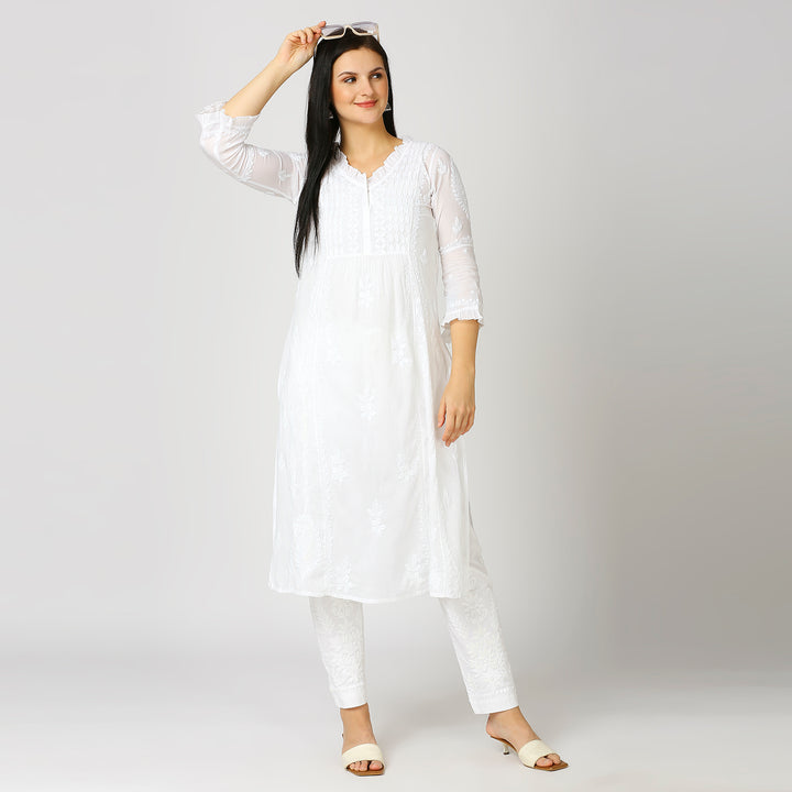 FARIA MUL COTTON CHIKANKARI NYRA KURTI