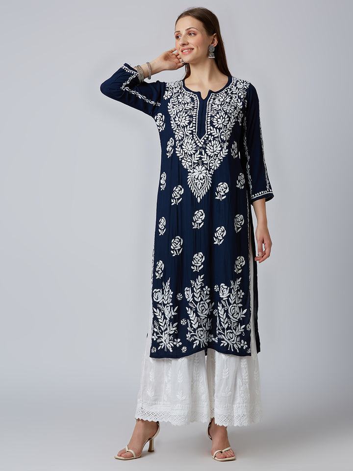 AASHNA MODAL CHIKANKARI LONG KURTI