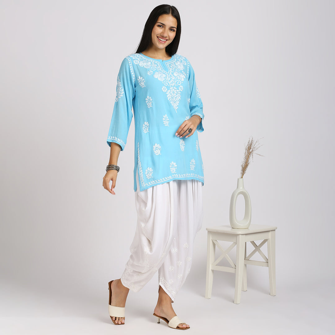 ZENIA MODAL CHIKANKARI  SHORT KURTI