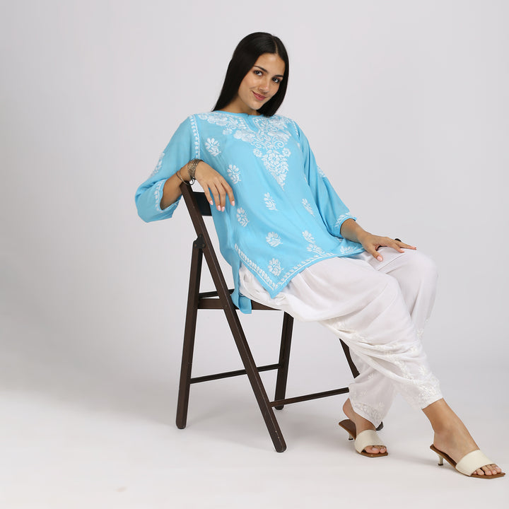 ZENIA MODAL CHIKANKARI  SHORT KURTI