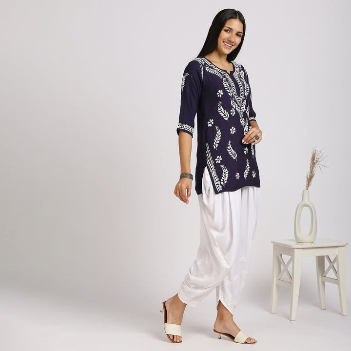 SAHELI MODAL CHIKANKARI  SHORT KURTI