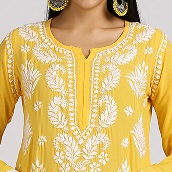 NABILA MODAL CHIKANKARI LONG KURTI