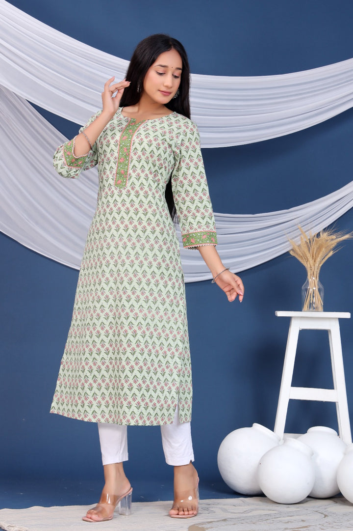 RIVA COTTON PRINTED LONG KURTI