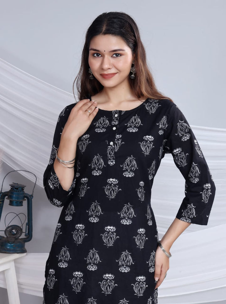 MAHIKA COTTON PRINTED LONG KURTI